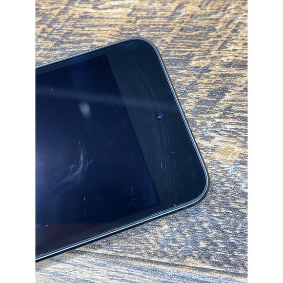 Apple iPod Touch 6th Generation Gray 32GB Model: A1574 W/ Cable & Adapter - Picture 4 of 7